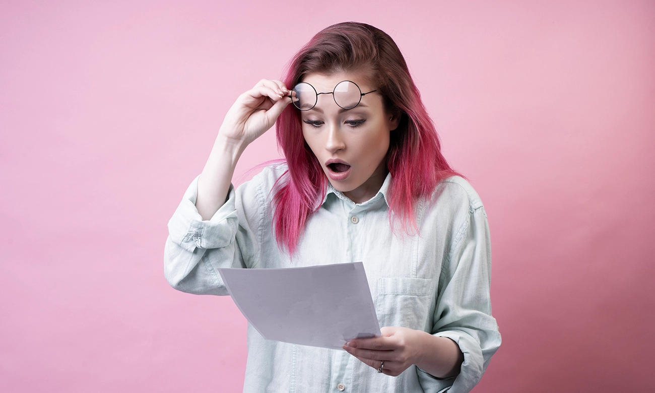 ilustrasi pelanggan kaget karen tagihan listrik